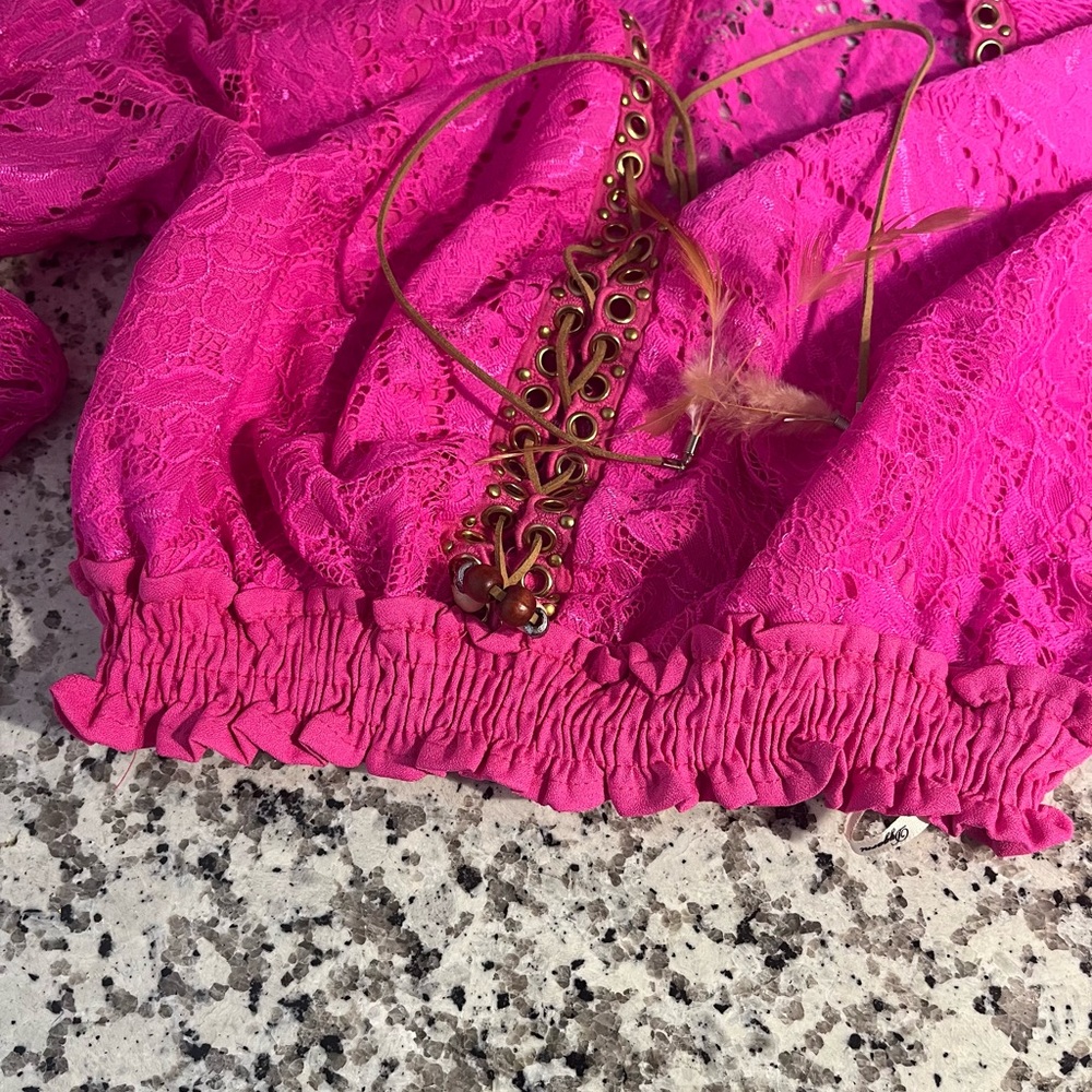 Pink eyelet top - Picture 11 of 11